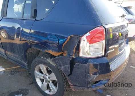 2012 Jeep Compass Latitude z USA, uszkodzony, nr VIN 1C4NJDEB1CD584510